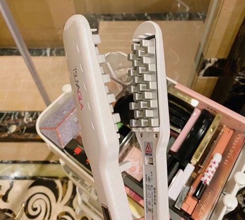 明星用夹板,夹板造型演绎时尚新潮流