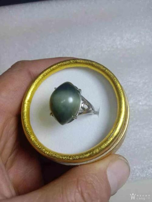 碧玉俄料的猫眼怎么看,探寻宝石中的神秘猫眼效应
